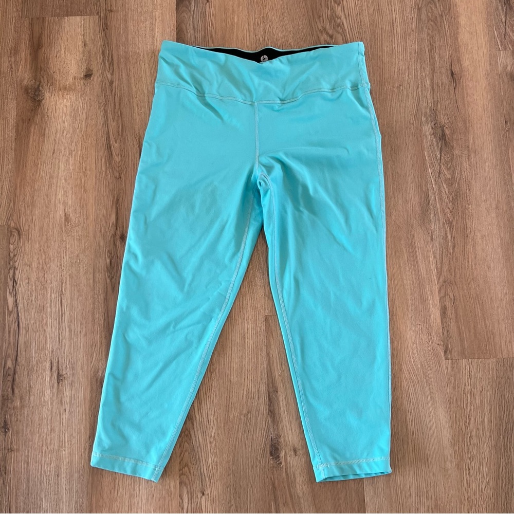 90 Degree Women's Cropped Workout Leggings